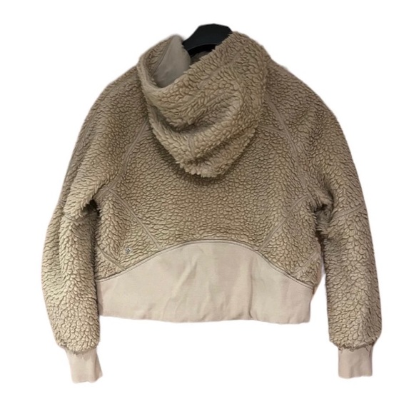 Lululemon fleece scuba half-zip - Picture 2 of 2